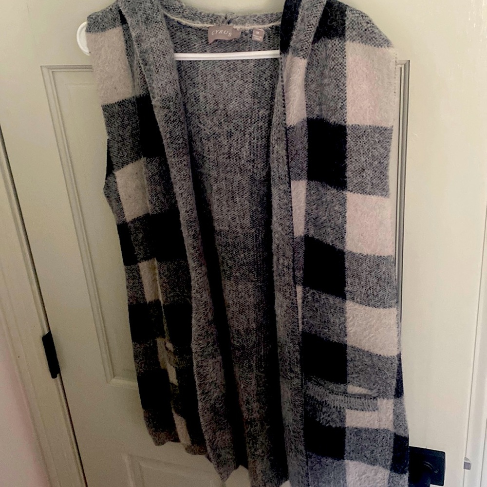 Waist high duster